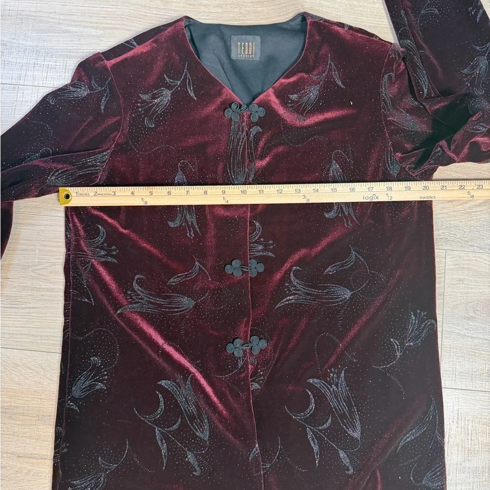 Elegant Burgundy Velvet Evening Jacket | Vintage Teddi Embroidered Blazer - Picture 6 of 9